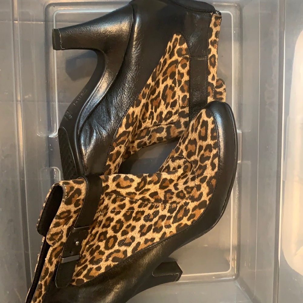 Aresol boots very comfortable